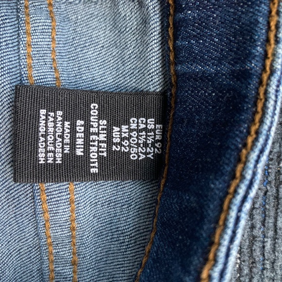 H&M jeans 1.5-2T - Picture 3 of 3